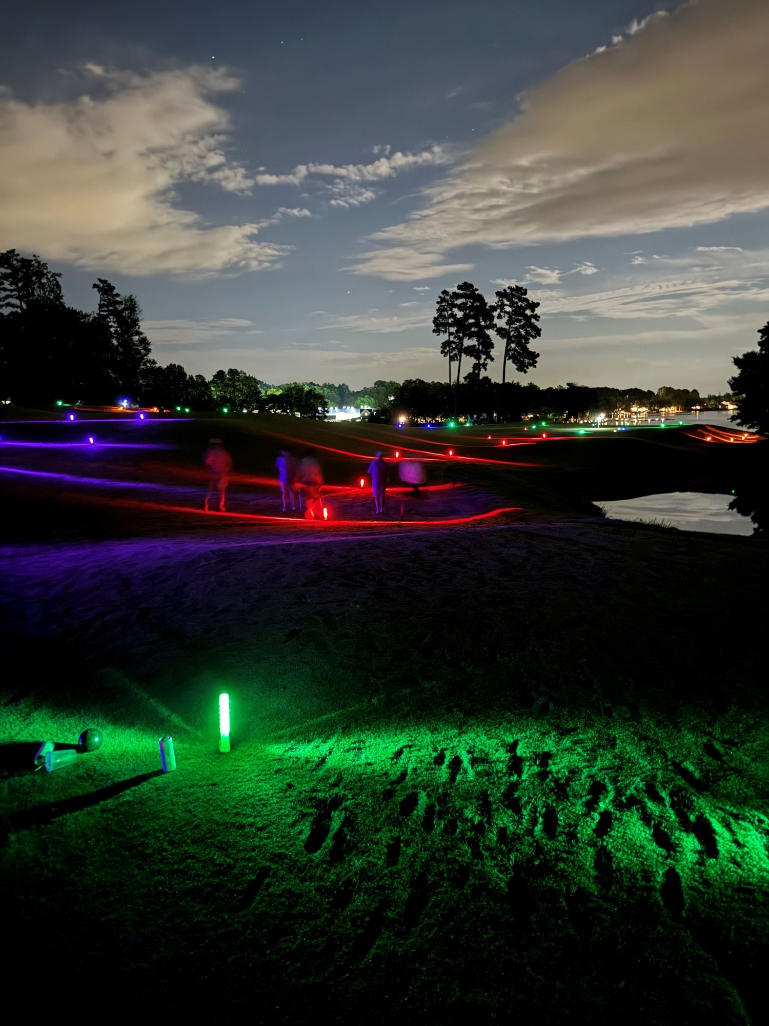 libe-glow golf.jpg